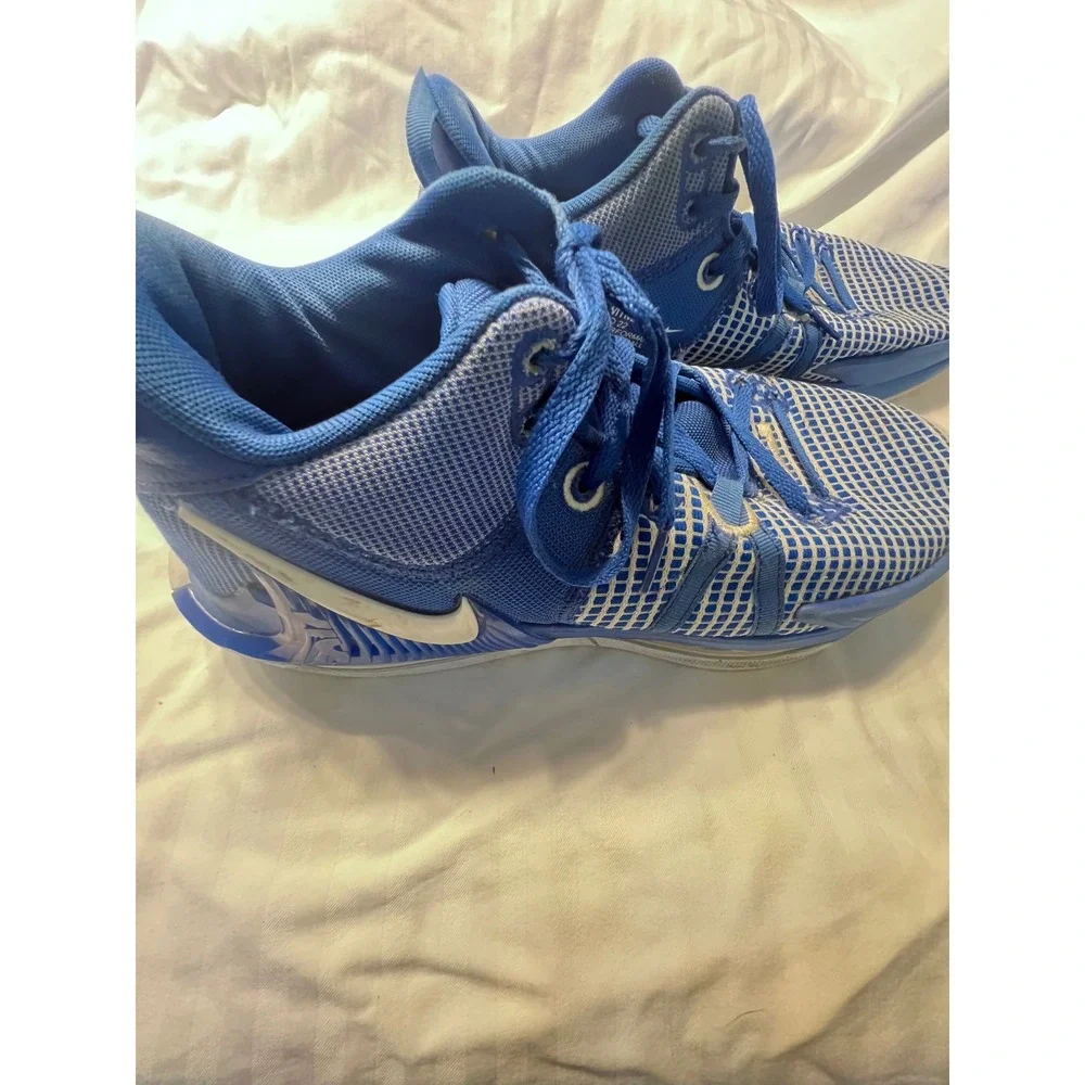 Nike LeBron Witness 7 VII Game Royal White Basketball Shoes DZ3299-400 Mens 10.5